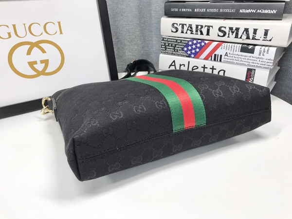 激安グッチバッグコピー角部分ディテール